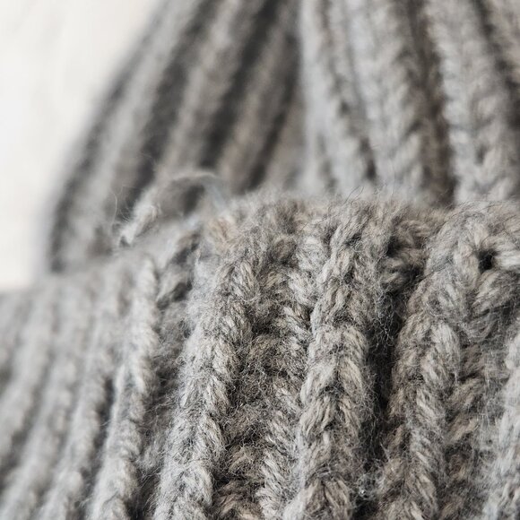 TopShop Pom‎ Pom Gray Winter Hat Beanie - Picture 8 of 11